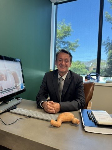 Dr Oliver Florica FRACS at his Wahroonga consulting rooms